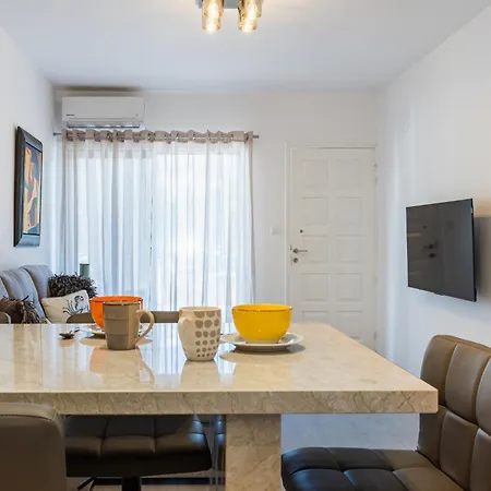 Modern One Bedroom At Lighthouse *