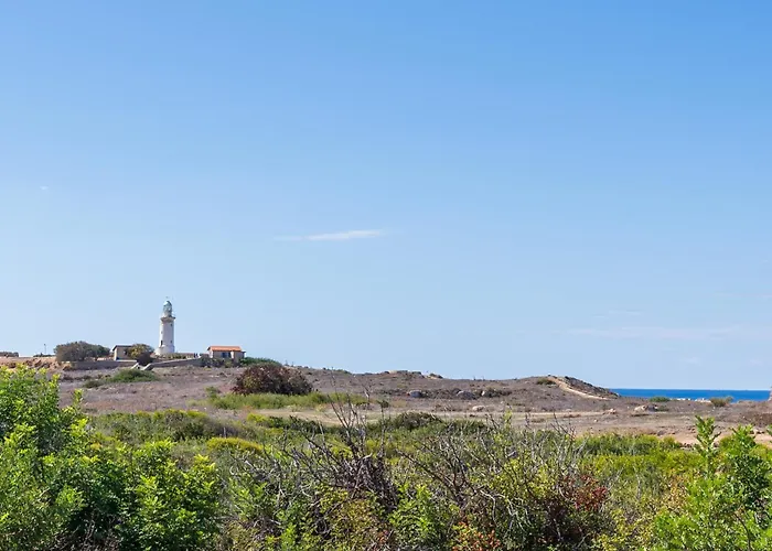 Modern One Bedroom At Lighthouse Lejlighed Paphos